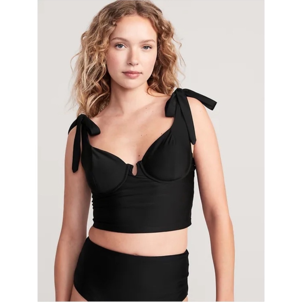 NWT Old Navy Tie-Shoulder Underwire Tankini Swim Top